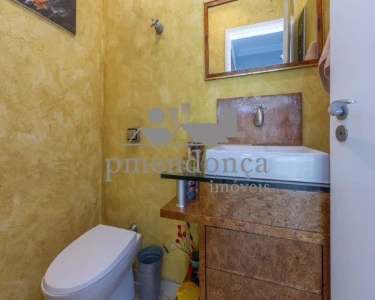 Imagem Apartamento em Higienópolis com 3 quartos sendo 1 suite e 2 vagas, 230m2