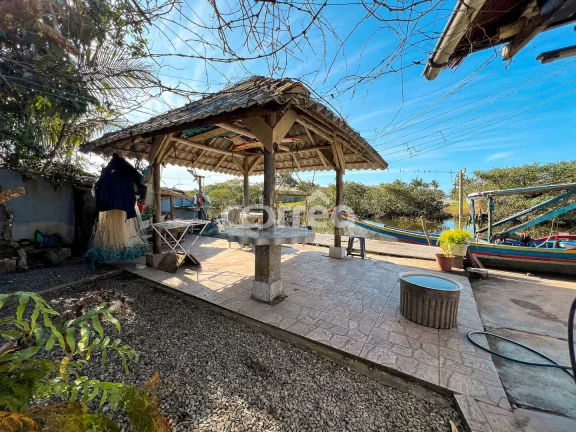 Imagem Casa à beira rio | Centro | Bal. Barra do Sul