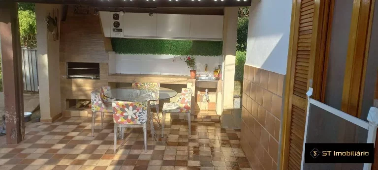 Imagem Bela Chácara em Atibaia 3900m² Analisa entrada parcelas e carro $ 850mil