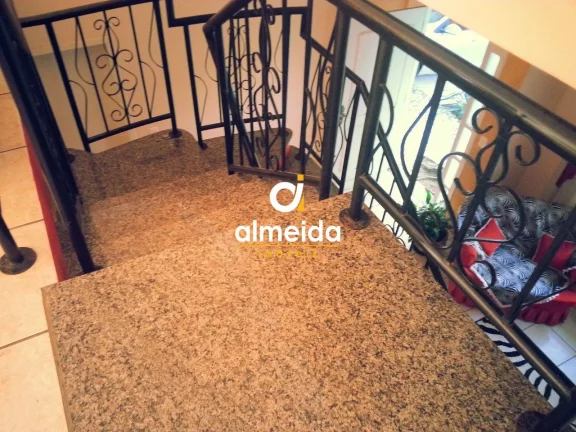 Imagem Casa 4 dormitórios à venda Camobi Santa Maria/RS