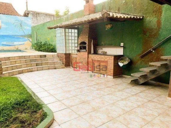 Imagem Casa com 3 dormitórios à venda, 200 m² por R$ 580.000,00 - Balneário - São Pedro da Aldeia/RJ