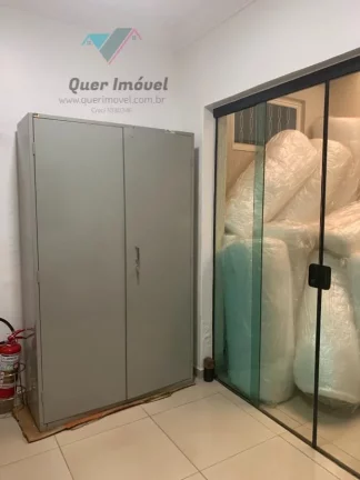 Imagem Casa à venda na Rua Chile, Jardim Irajá, Zona Sul de Ribeirão Preto-SP 3 quartos, 1 suíte, 3 salas, 3 banheiros, 4 vagas 240m² Permuta Quer Imóvel Negócios Imobiliários.
