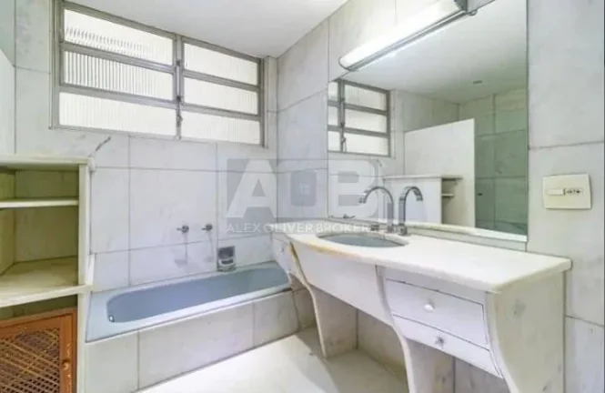 Imagem Apartamento à venda em Botafogo, 4quartos, 2 vagas e 270m2