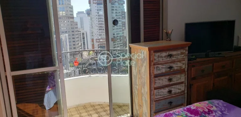 Imagem 127 metros 3 dormitórios 1 suíte dormitório de empregada e banheiro Piscina Quadra Salão de fest...