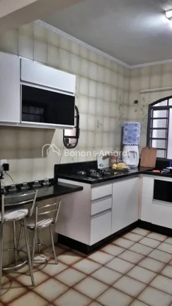Imagem Casa à venda, 3 quartos, no Jardim Santa Genebra, Campinas, SP.
Casa térrea com 3 quartos, sendo u...