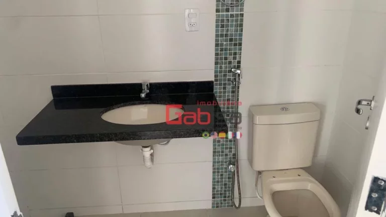 Imagem Apartamento com 2 dormitórios à venda, 100 m² por R$ 580.000,00 - Braga - Cabo Frio/RJ