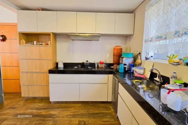 Imagem Apartamento espaçoso com 142m², ideal para quem busca conforto, funcionalidade e ambientes amplos ...