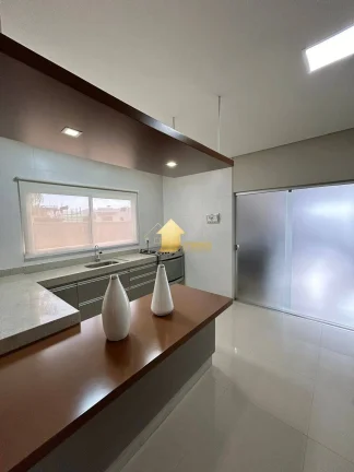 Imagem Casa 3 Suítes Condomínio Florais dos Lagos