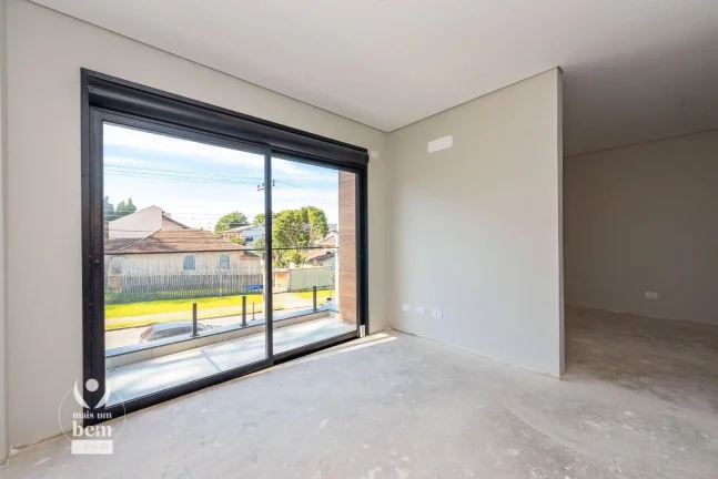 Imagem Sobrado 3 Suítes com QUINTAL, 228m², terraço com churrasqueira e 3 vagas de garagem à venda no Água Verde
