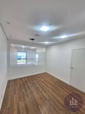 Imagem Sala comercial para venda com 88 m² por R$ 675.000,00 - Alphaville/SP