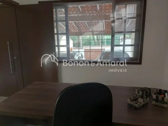 Imagem Casa à venda na região do Taquaral, localizada em um terreno de 390m², com 230m² de área constr...