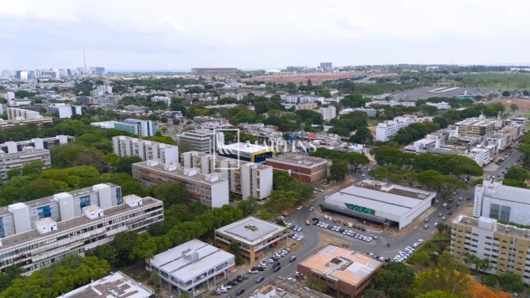 Imagem Excelente oportunidade para adquirir uma sala comercial na Asa Norte, Brasília. Com uma área total...