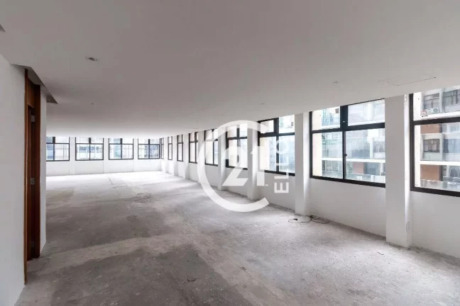 Imagem Excelente Oportunidade de Venda ou Locação de Conjunto Comercial na Vila Olímpia – 230 m²