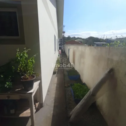 Imagem Casa à Venda em Sertão do Maruim, São José: 3 Quartos, 80m²