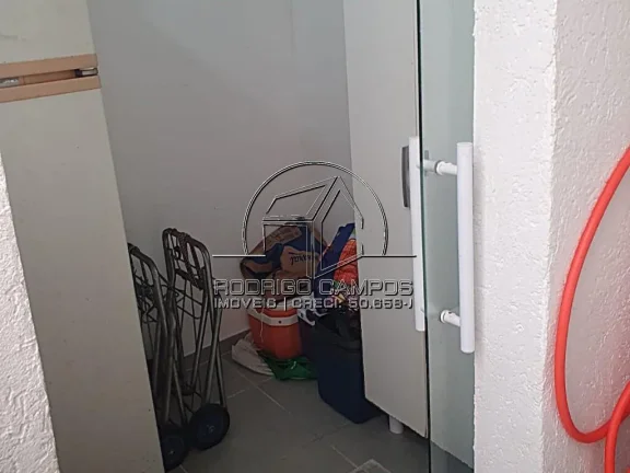 Imagem Espaçoso Sobrado à Venda na Cidade Ocian - 3 Quartos e 3 Vagas