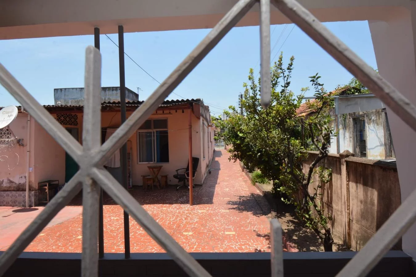 Imagem Casa para Venda em Rio de Janeiro, Marechal Hermes, 2 dormitórios, 1 banheiro, 3 vagas