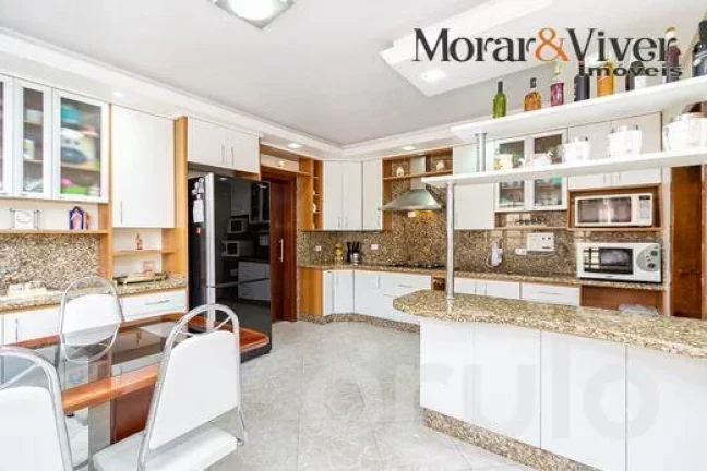 Imagem Casa para Venda em São José dos Pinhais, Cruzeiro, 3 dormitórios, 1 suíte, 3 banheiros, 7 vagas