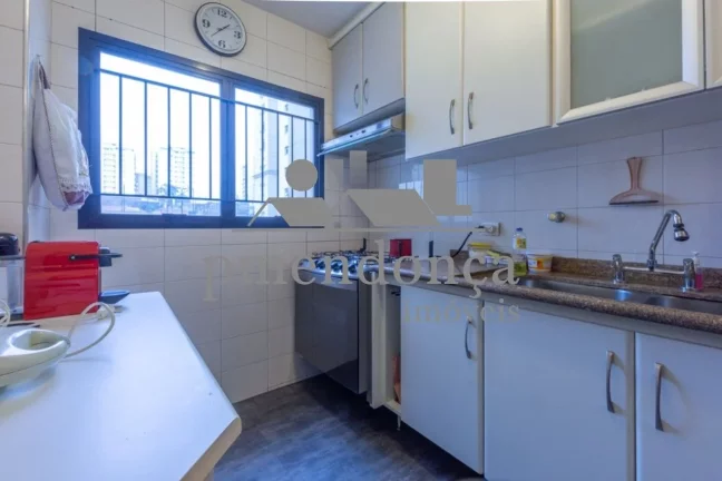 Imagem Apartamento a venda em Perdizes com 132 m², 3 su­tes e 3 vagas.