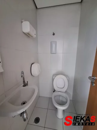 Imagem Sala comercial para locação na Penha de França, São Paulo-SP: 3 salas, 2 banheiros, 1 vaga de garagem, 65m² de área.
