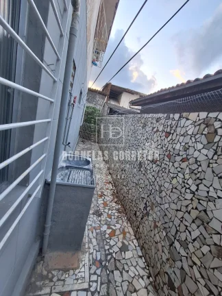 Imagem Casa a a venda em rio doce Olinda quadra do mar. 4qtos 2sts quintal 2vgs