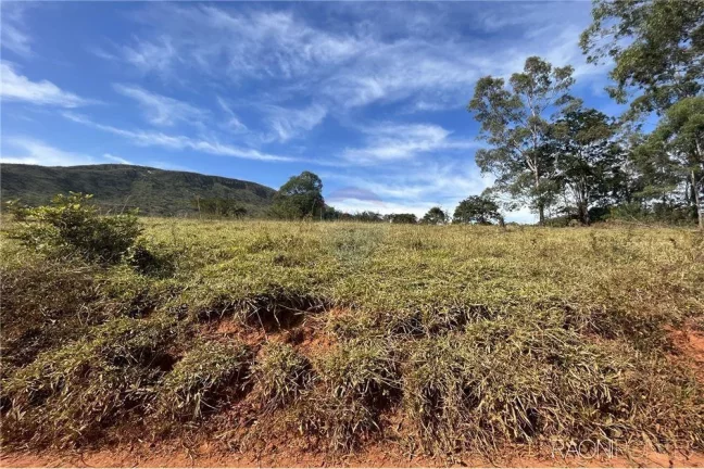 Imagem Fazenda à Venda, 720.000 m² em Centro - São Roque De Minas
