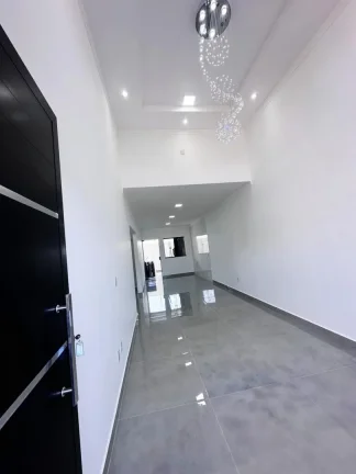 Imagem Casa à venda em Cascavel, Recanto Tropical - Churrasqueira, Suíte, Portão Eletrônico