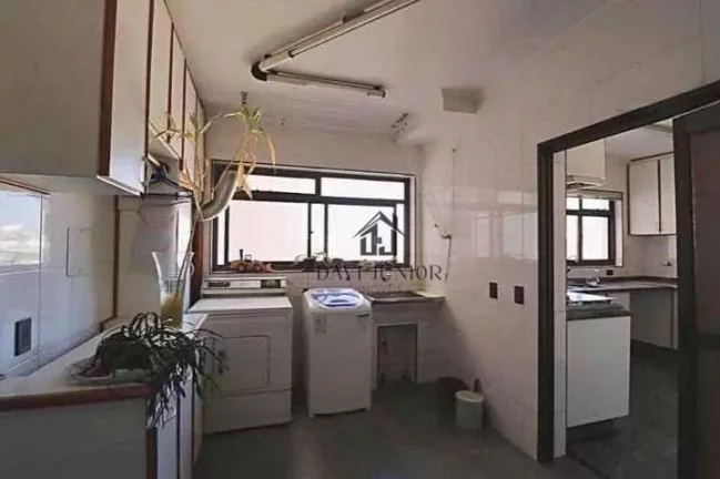 Imagem Apartamento com 3 suites à venda, 206 m² por R$ 865.000 - Condomínio Edifício Santa Sofia - Sorocaba/SP