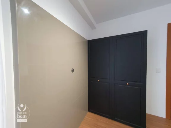 Imagem Lindo apartamento com ARMÁRIOS NOVOS à venda por R$ 811.033,42 - Alto da Glória - Curitiba/PR