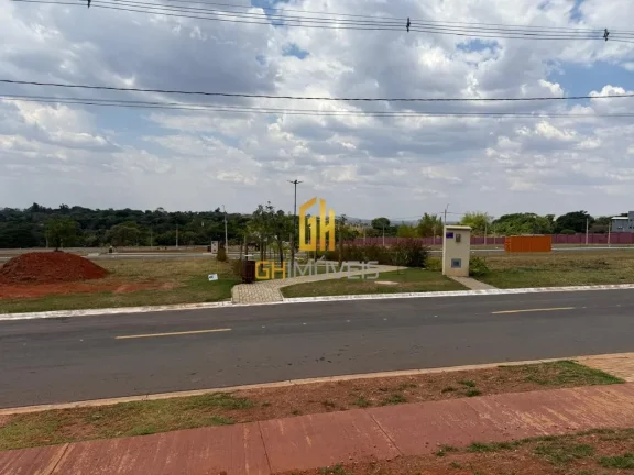 Imagem Condomínio Solaris LagunaÀs margens da GO- 020 Senador Canedo 3 Lotes lado a lado 300,00 MetrosVen...