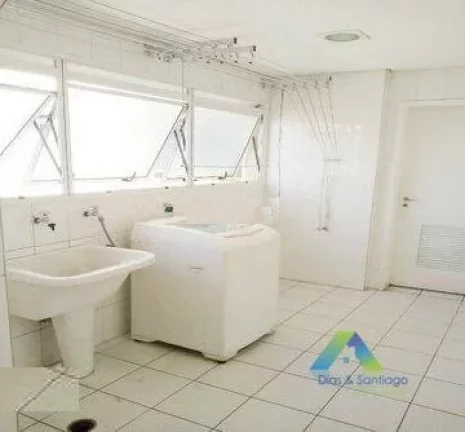 Imagem Apartamento mobiliado à venda com 172m² 3 quartos (Suítes).