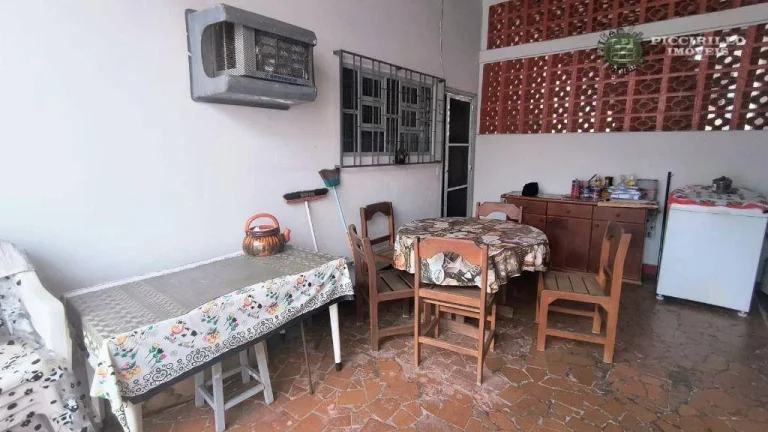 Imagem Casa com 3 dormitórios à venda, 240 m² por R$ 700.000,00 - Caiçara - Praia Grande/SP