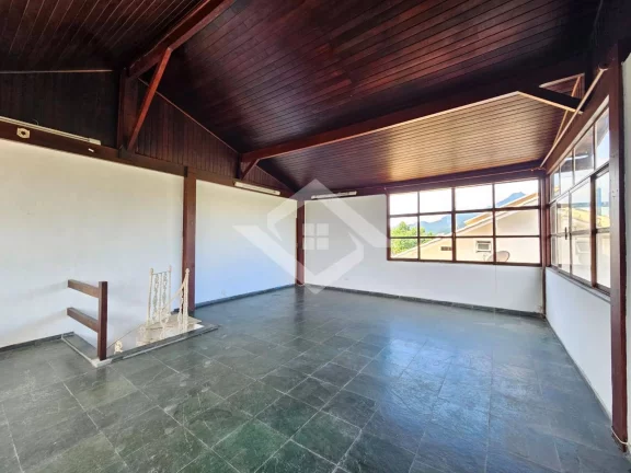 Imagem Casa em Condomínio Fechado na Barra da Tijuca: 4 Quartos, 300 m²