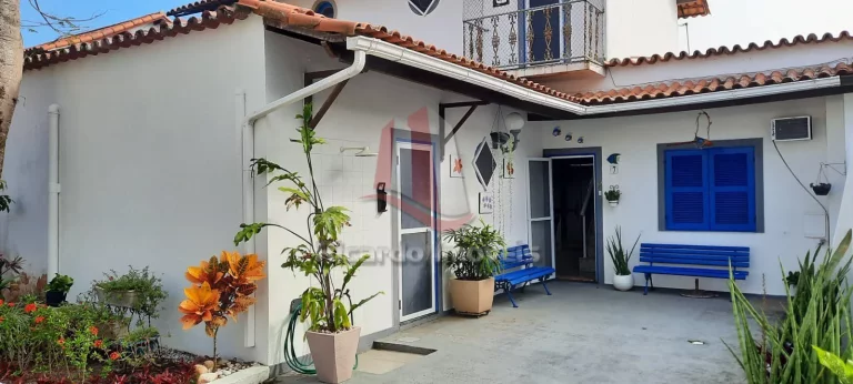 Imagem Excelente Casa Duplex Ampla c/ 4 Quartos 125m²