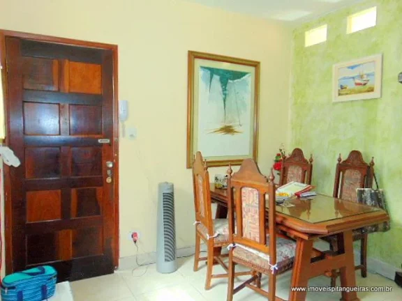 Imagem Tombo - Pertinho do mar - 78 m² úteis - Garagem - Condomínio baixo.
