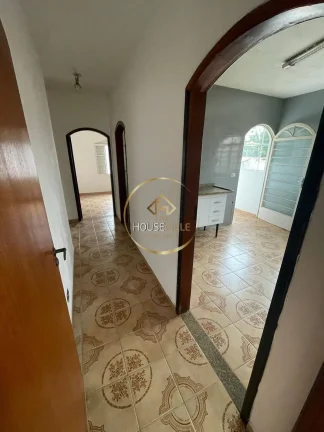 Imagem Casa Sobrado, 3 dormitórios ( 1 suíte), 2 vagas, 316m², Jardim Veneza, Sjc.