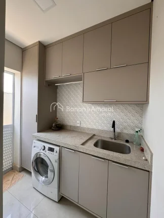 Imagem Sobrado belíssimo com 3 quartos (sendo 3 suítes, máster com closet), no Condomínio Terras da Est...