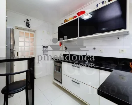 Imagem Apartamento totalmente reformado, living para 2 ambientes, terraço,3 dormitórios sendo 1 suíte, r...