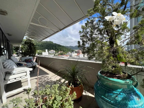 Imagem Sala Comercial com 2 ambientes e 1 vaga na Avenida Central - Balneário Camboriú