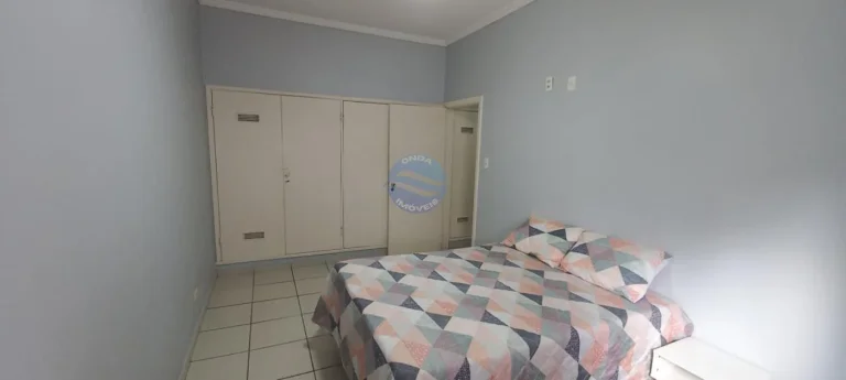 Imagem Apartamento a venda em Santos no Boqueirão quadra da praia.