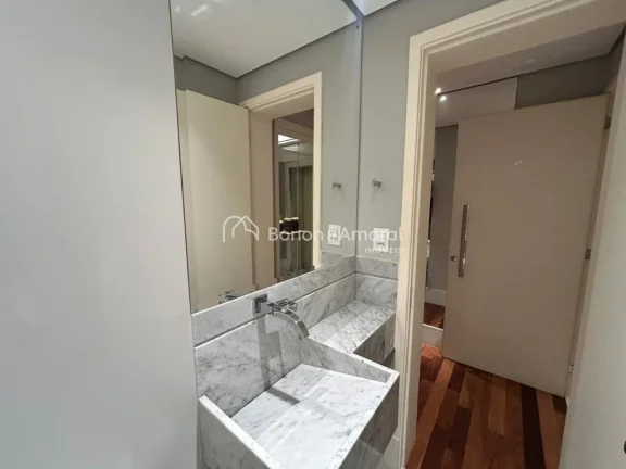 Imagem Este apartamento impecável está localizado no coração do Cambuí, em uma das regiões mais nobre...