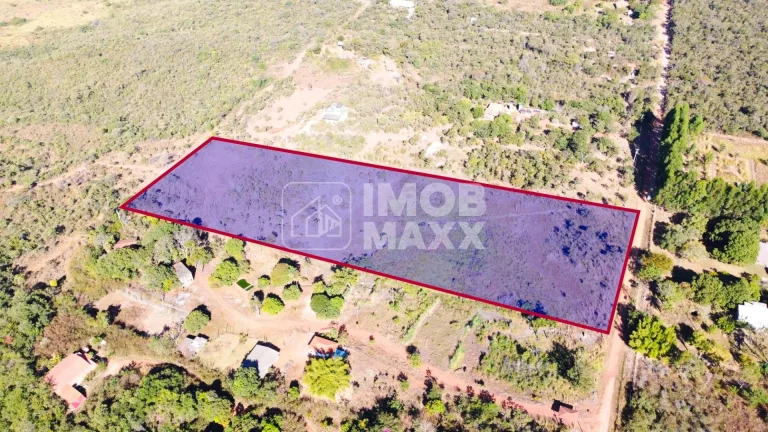 Imagem Chácara a venda NR Euller Paranhos - terra nua - 28000 m² - com nascente - Escriturada e Registrada.