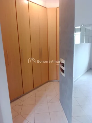 Imagem Linda casa térrea com 202 m², localizada no desejado condomínio Villagio Fiorentino. O imóvel co...