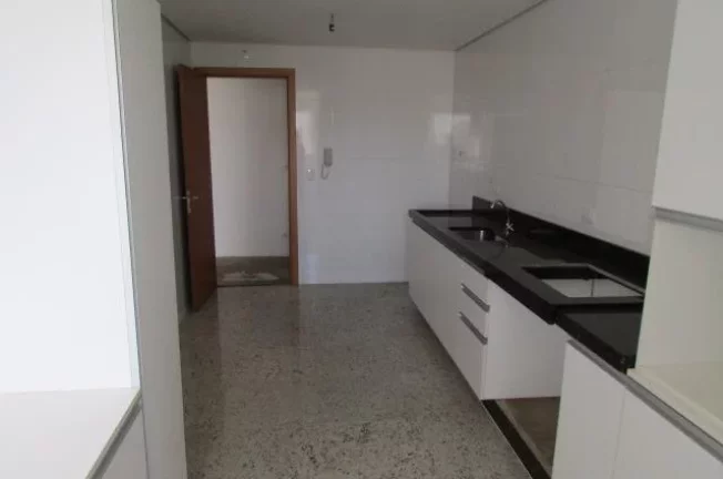 Imagem Apto novo com 109m² em região central , com 02 vagas de garagem, sala 02 amb. cozinha planejada e ...