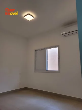 Imagem Casa em Condomínio no Alto do Vale: 3 quartos, 1 suíte, 2 salas, 2 banheiros, 4 vagas de garagem - 156m². Condomínio Pereira Alvim. Quer Imóvel Negócios Imobiliários.