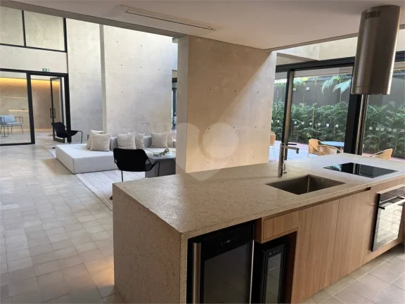 Imagem Apartamento à venda com 2 quartos, sendo 1 suíte, no condomínio Esquina Pinheiros, São Paulo - SP