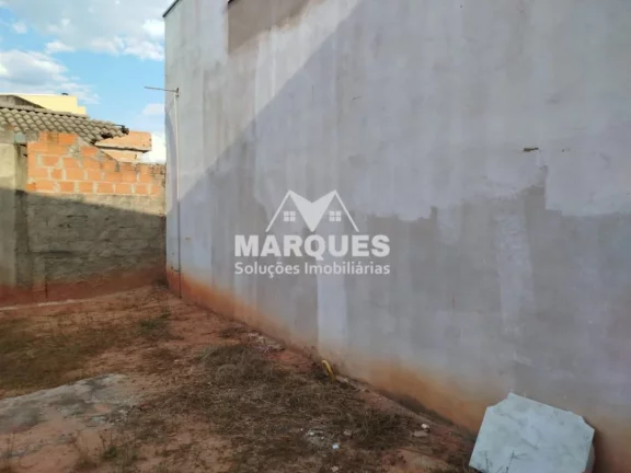 Imagem Terreno de 301m² com Salão Versátil no Jardim das Figueiras