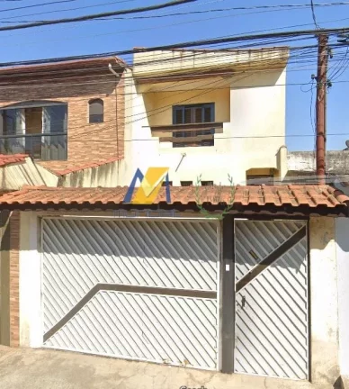 Imagem Sobrado à Venda com 100m², 3 dormitórios, 1 suíte, 1 sala e 3 vagas!!!