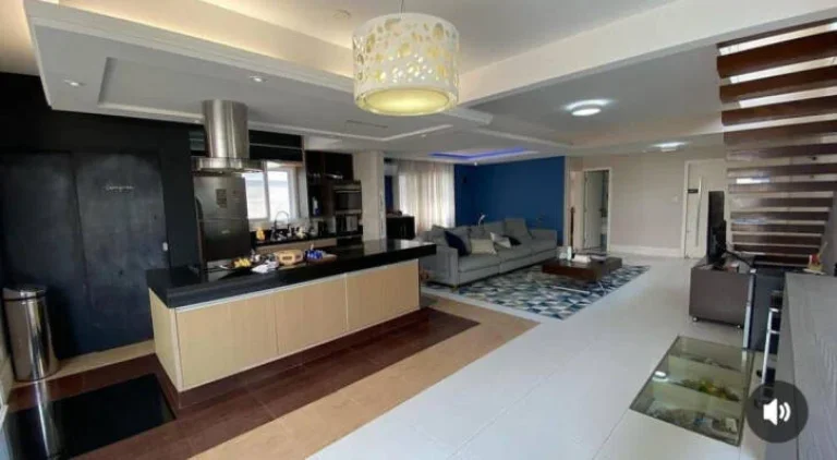 Imagem Casa Sobrado, 4 dormitórios ( 3 suítes). 3 vagas, Altos da Serra VI, Urbanova - Sjc.