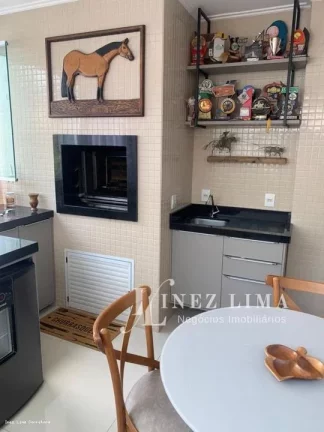 Imagem Apartamento Quadra Mar para Venda em Itapema, CENTRO, 3 dormitórios, 3 suítes, 4 banheiros, 2 vagas