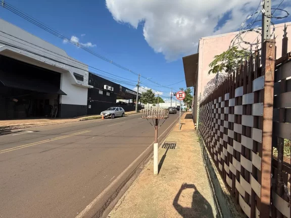 Imagem Terreno Comercial para Venda em Sarandi, jardim gralha azul, 2 dormitórios, 1 banheiro